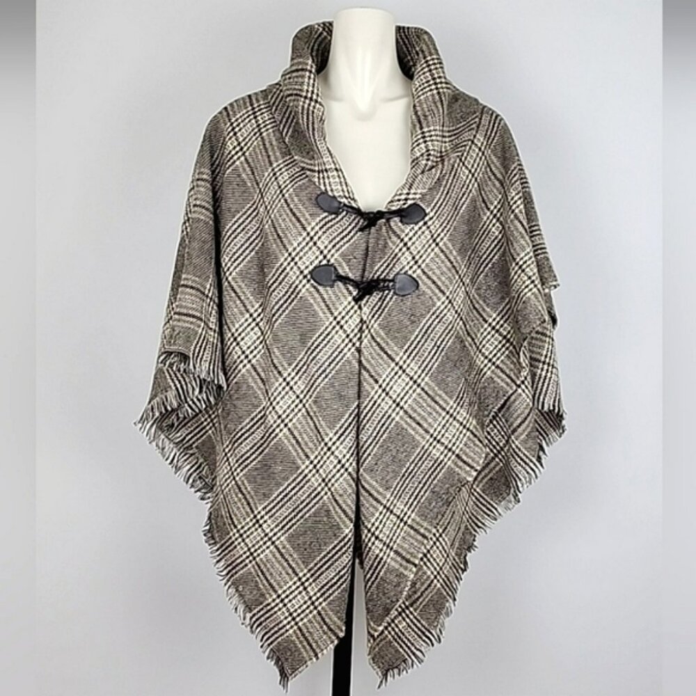 Modena Women's Fringed Poncho Cape Hook Toggles Brown Plaid Size OS